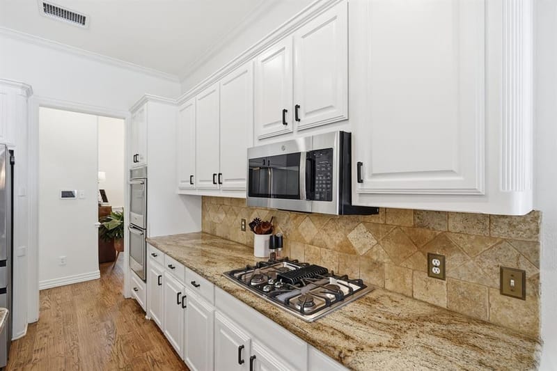 402 Southridge Lakes Parkway, Southlake TX 76092 - Photo 10