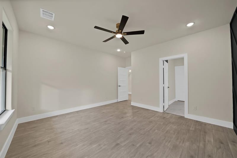 2925 River Ridge Court, Granbury TX 76048 - Photo 17