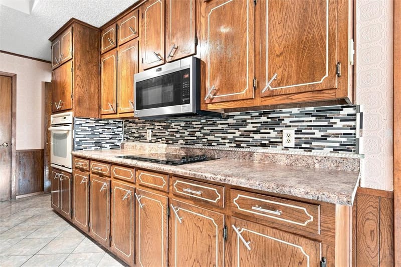 101 W Avenue G, Valley Mills TX 76689 - Photo 18