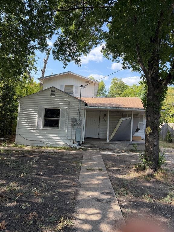 233 W Hammond Street, Lancaster TX 75146