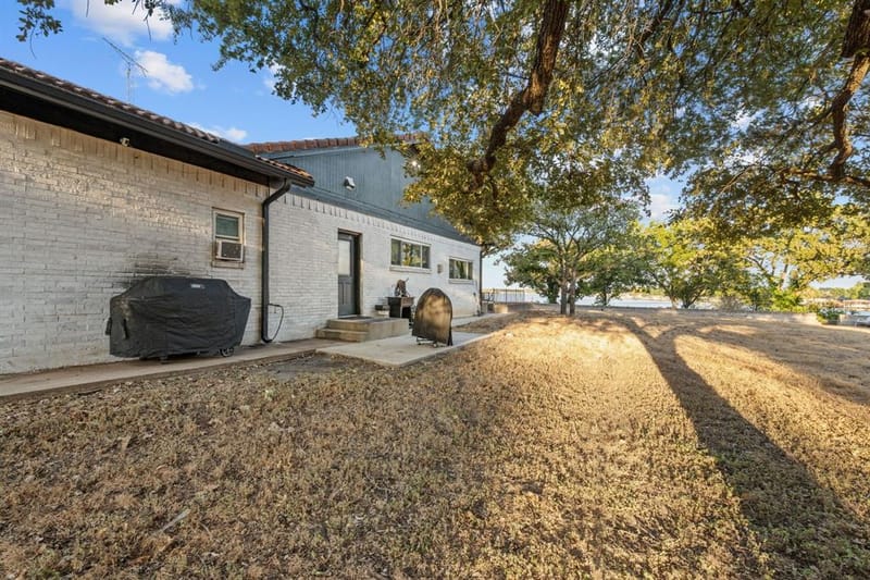 400 W Atchley Drive, Granbury TX 76048 - Photo 24