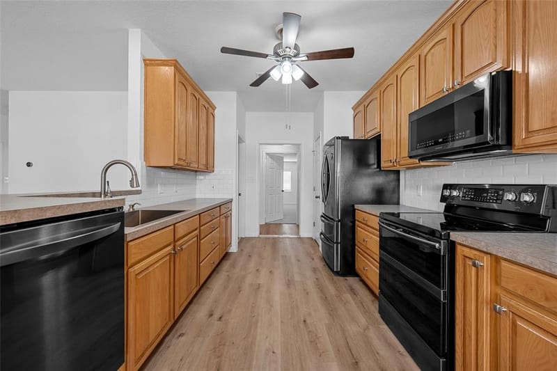 1478 Galaxy Road, Woodway TX 76712 - Photo 9