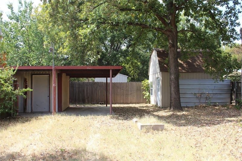 402 Myers Avenue, Cleburne TX 76033 - Photo 12