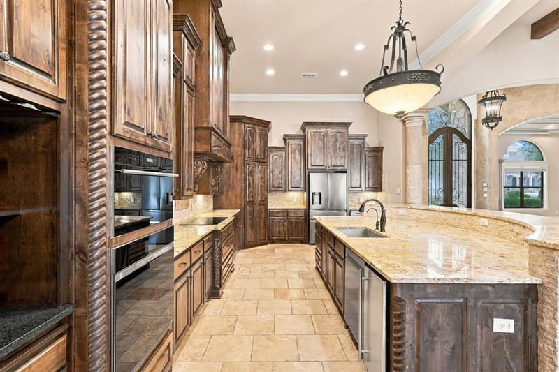8460 Spicewood Springs Road, Waco TX 76633 - Photo 10
