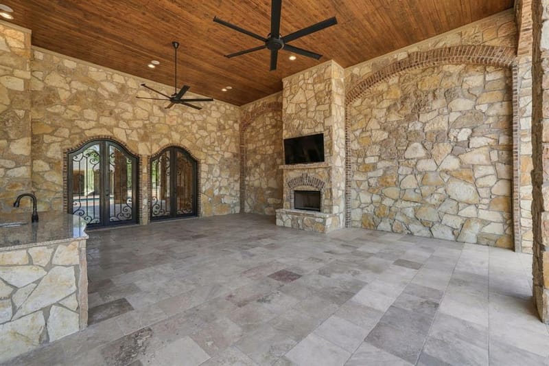 8460 Spicewood Springs Road, Waco TX 76633 - Photo 21