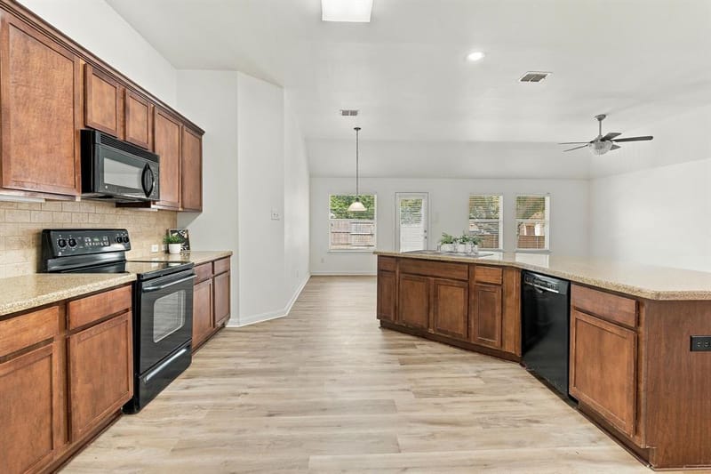 7600 Val Verde Drive, McKinney TX 75071 - Photo 11
