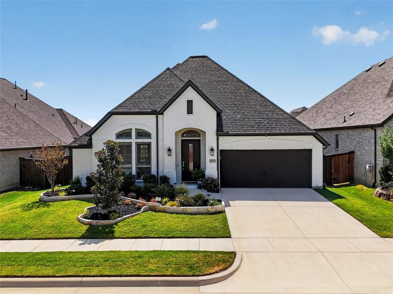 4117 Hawthorn Drive, Aubrey TX 76227
