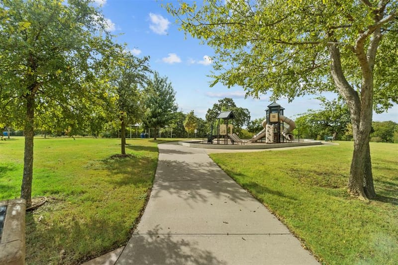 7405 Spicebush Drive, Denton TX 76259 - Photo 12
