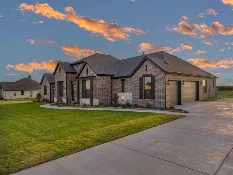 2108 Charters Circle, Nevada TX 75173 - Photo 2