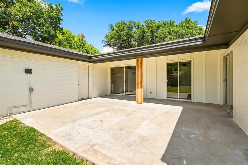 305 Brookview Drive, Hurst TX 76054 - Photo 36