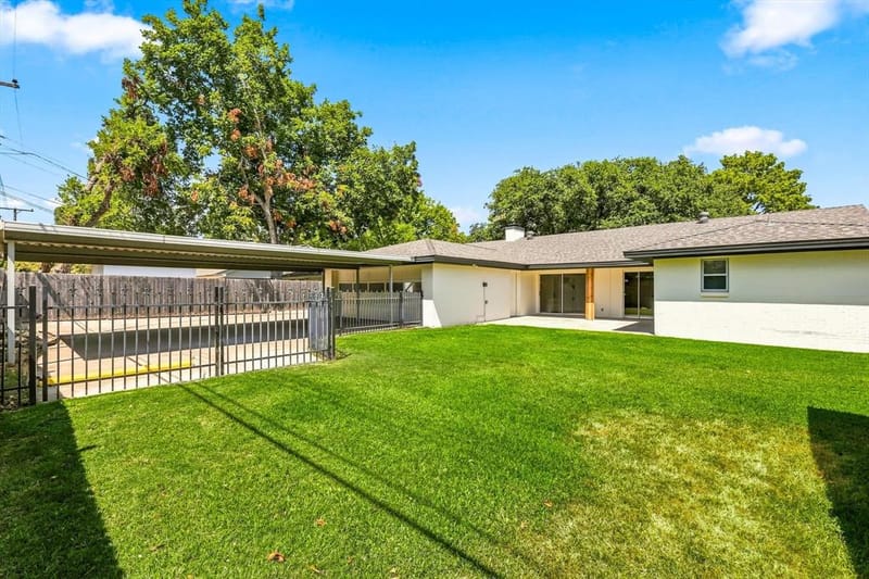 305 Brookview Drive, Hurst TX 76054 - Photo 38