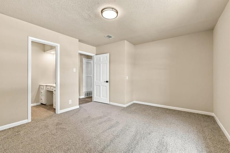 305 Brookview Drive, Hurst TX 76054 - Photo 31
