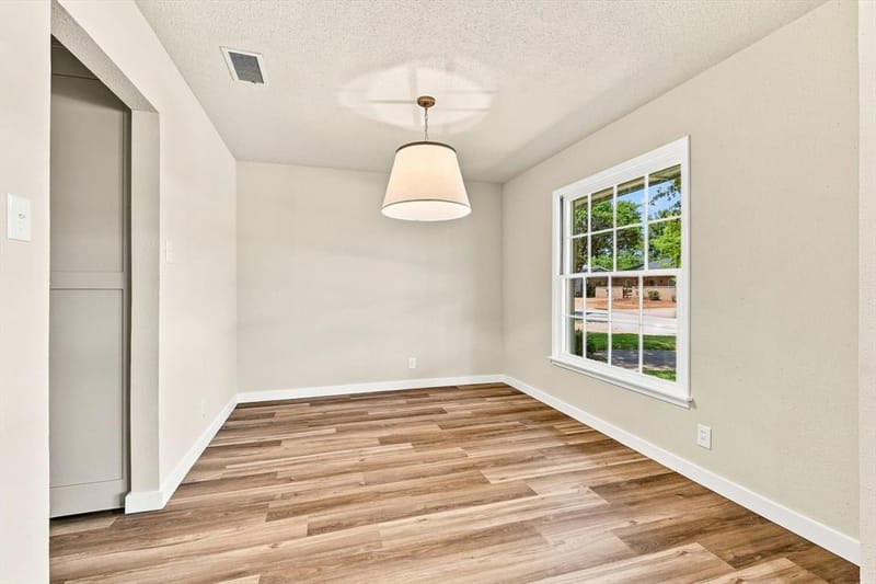 305 Brookview Drive, Hurst TX 76054 - Photo 8