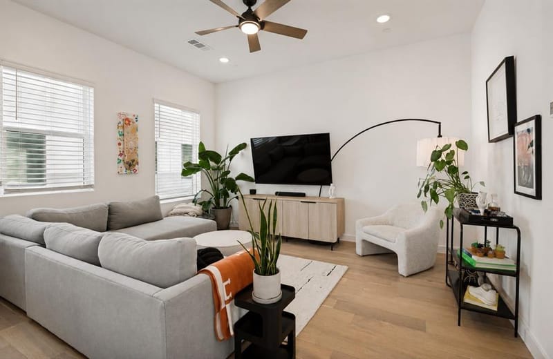 427 W 10th Street # 201, Dallas TX 75208 - Photo 5