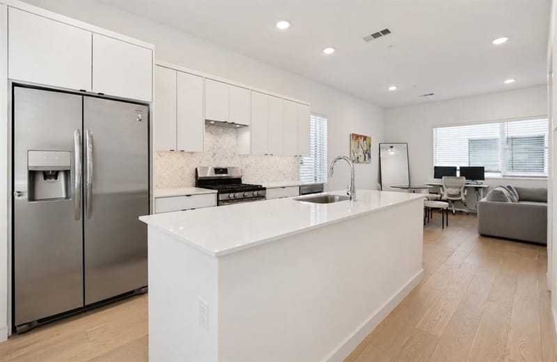 427 W 10th Street # 201, Dallas TX 75208 - Photo 10