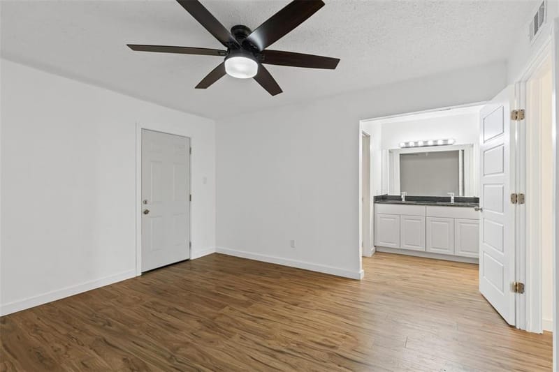 6315-6317 Walraven Circle, Fort Worth TX 76133 - Photo 10