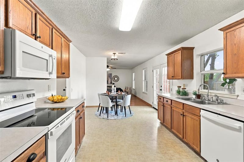 303 Charleston Drive, Wylie TX 75098 - Photo 10