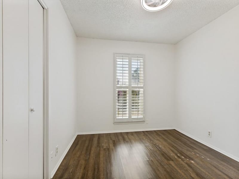 6924 Richardson Drive, Watauga TX 76148 - Photo 7
