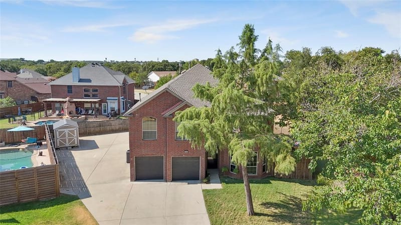 324 Georgian Oak Court, Lake Dallas TX 75065 - Photo 3