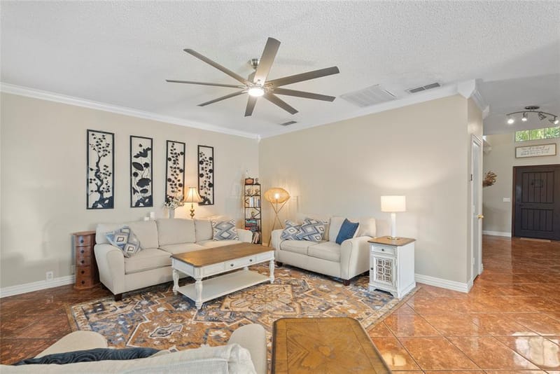 324 Georgian Oak Court, Lake Dallas TX 75065 - Photo 10