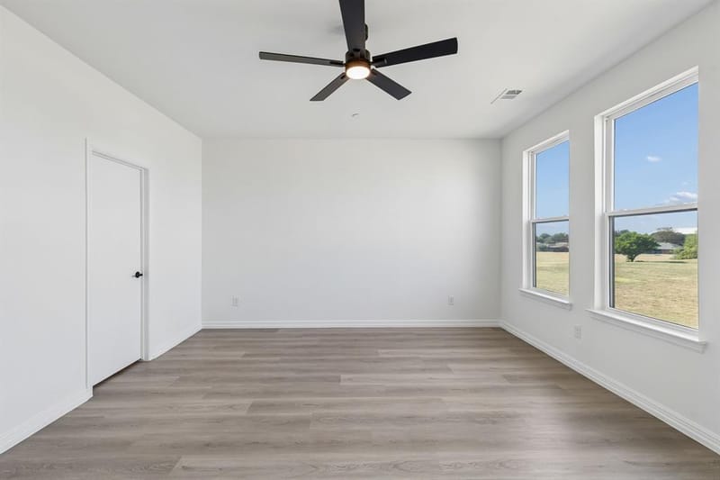 4453 Crescent Heights Road, Garland TX 75043 - Photo 17