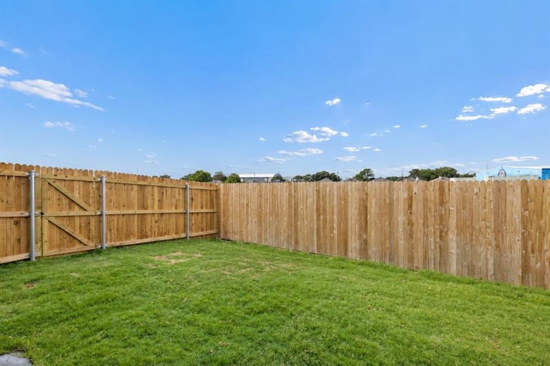 4453 Crescent Heights Road, Garland TX 75043 - Photo 26