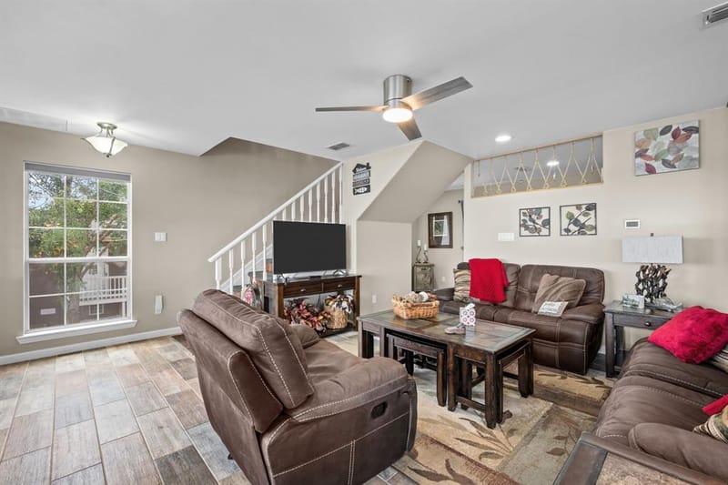 5901 Parkside Court, Granbury TX 76048 - Photo 9
