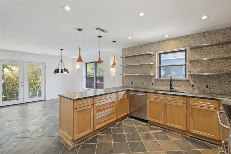 8059 Claremont Drive, Dallas TX 75228 - Photo 8