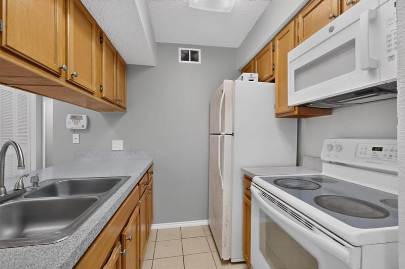 5750 Phoenix Drive # 6, Dallas TX 75231 - Photo 14