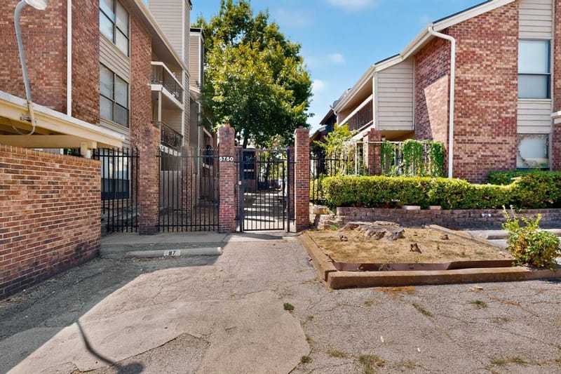5750 Phoenix Drive # 6, Dallas TX 75231 - Photo 4