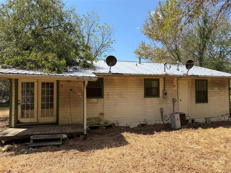 370 Locust Street, Point TX 75472 - Photo 18