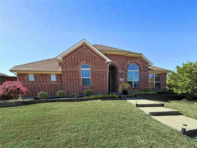 7410 Handen Drive, Rowlett TX 75089 - Photo 2