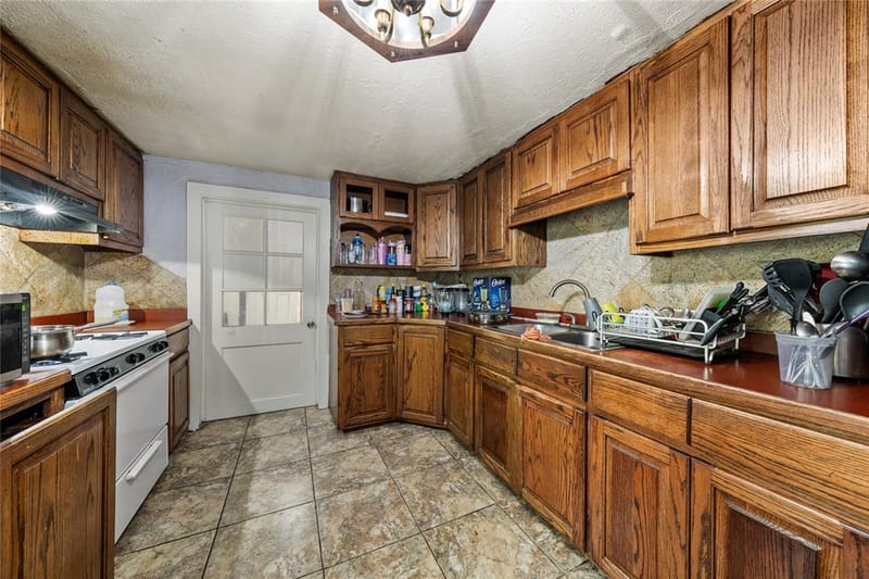 2400 Park Avenue, Waco TX 76706 - Photo 6