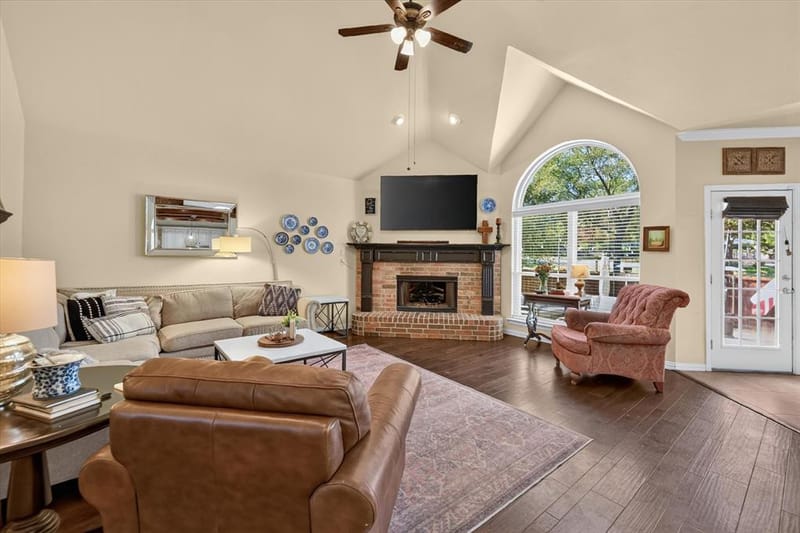 2830 Woodhollow Court, Highland Village TX 75077 - Photo 13