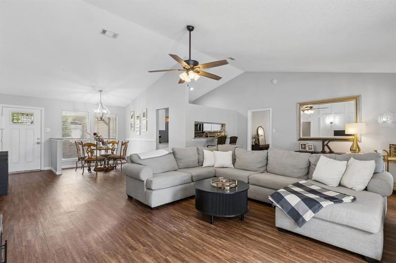 6512 Highview Terrace, Watauga TX 76148 - Photo 6