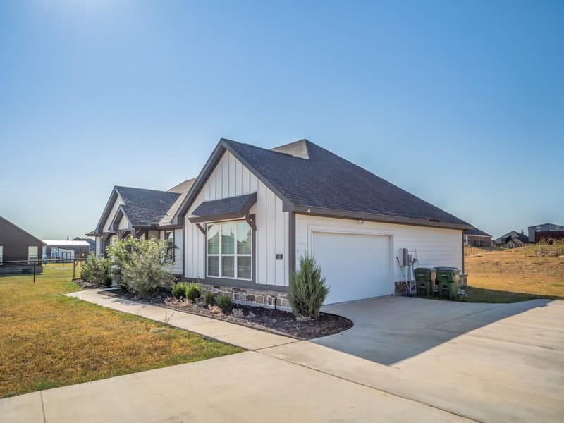 145 Prairie Meadows Court, Rhome TX 76078 - Photo 2