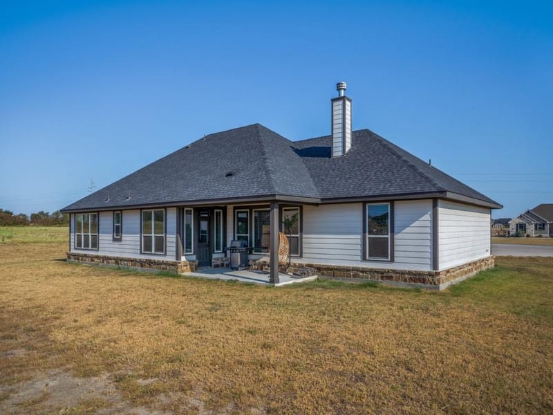 145 Prairie Meadows Court, Rhome TX 76078 - Photo 24