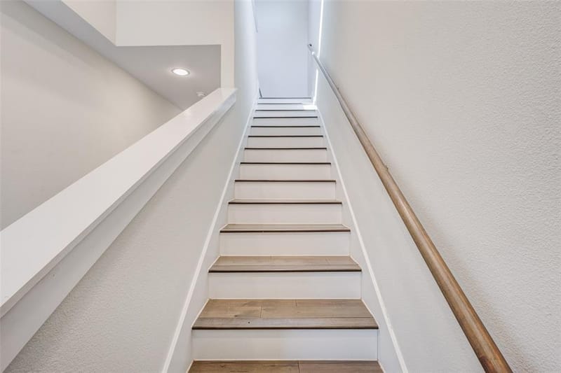 1126 Clifftop Lane, Dallas TX 75208 - Photo 13