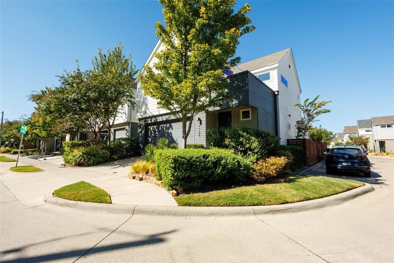 1126 Clifftop Lane, Dallas TX 75208