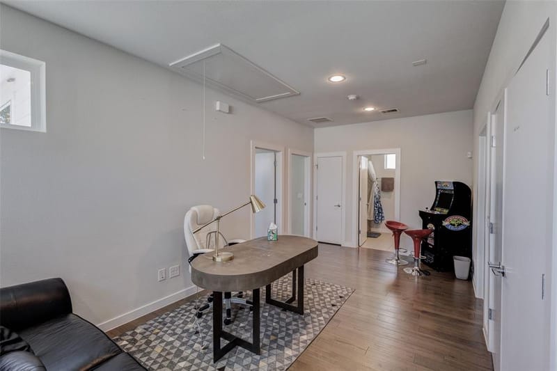 1126 Clifftop Lane, Dallas TX 75208 - Photo 14