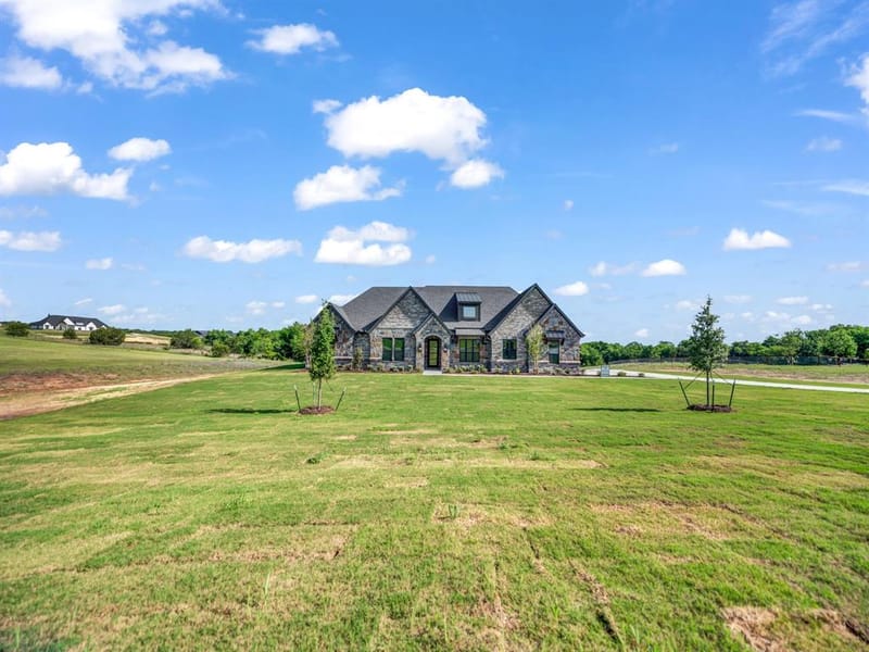 614 Hondo Crossing, Weatherford TX 76087 - Photo 3