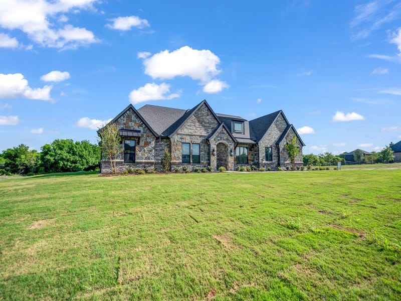 614 Hondo Crossing, Weatherford TX 76087 - Photo 4