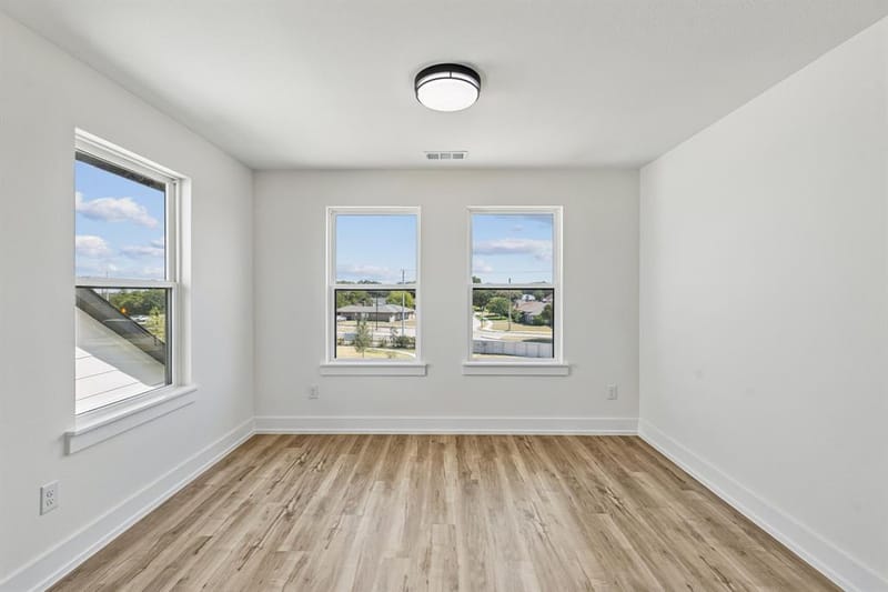 4505 Crescent Heights Road, Garland TX 75043 - Photo 22