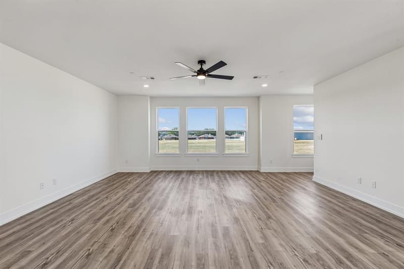 4505 Crescent Heights Road, Garland TX 75043 - Photo 10