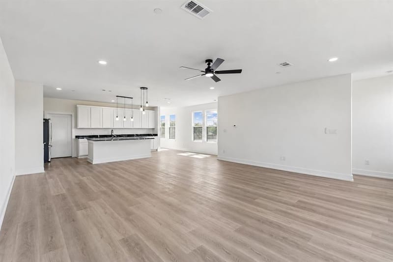 4509 Crescent Heights Road, Garland TX 75043 - Photo 8