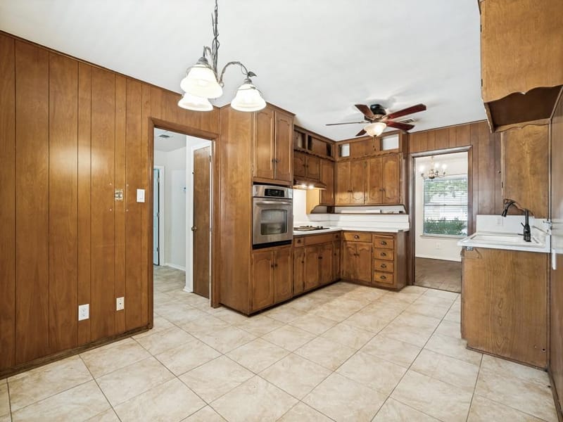 3513 Wren Avenue, Fort Worth TX 76133 - Photo 9