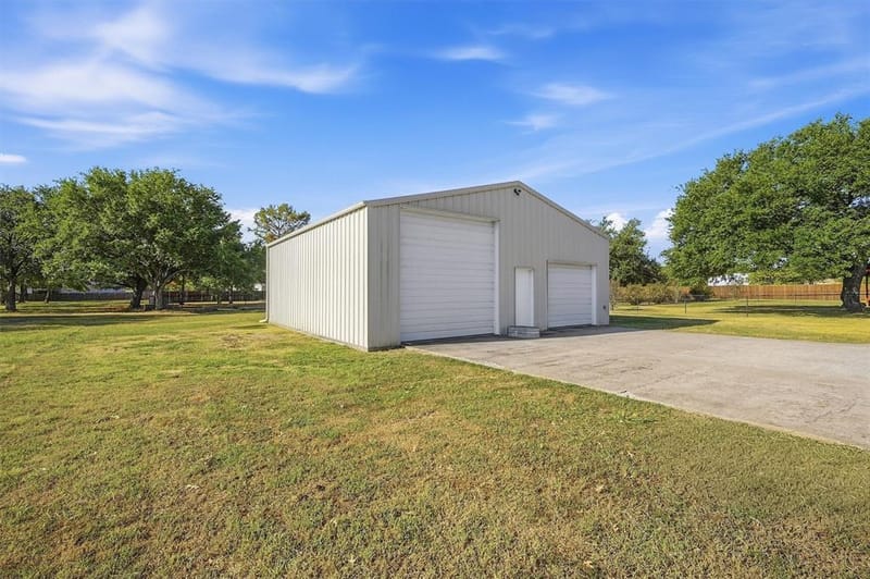 212 Bobby Sam Court, Collinsville TX 76233 - Photo 32
