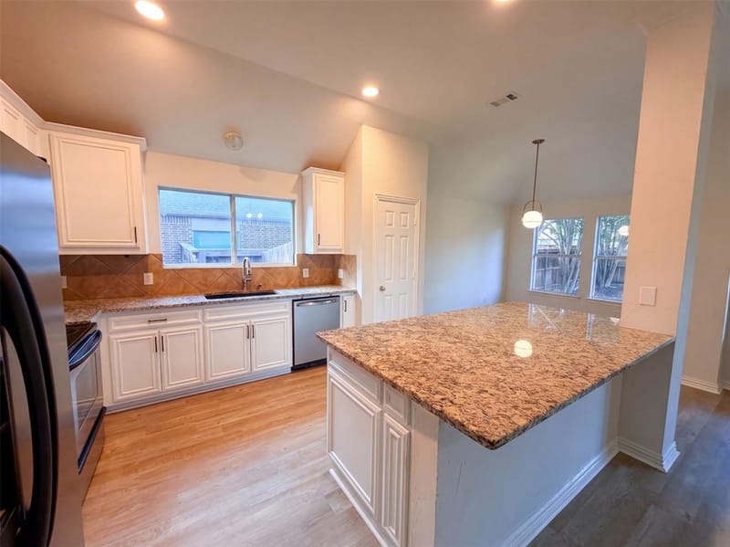 1009 Spinnaker Drive, Forney TX 75126 - Photo 9