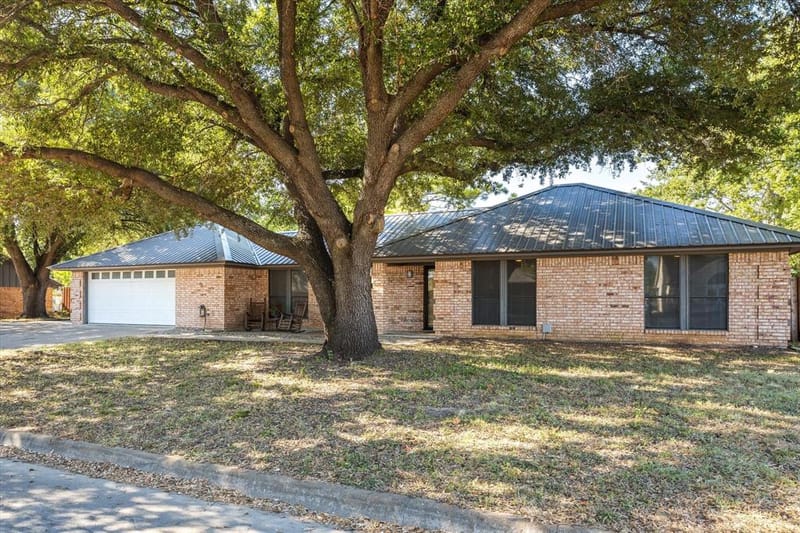 111 Wheeler Street, Glen Rose TX 76043 - Photo 30