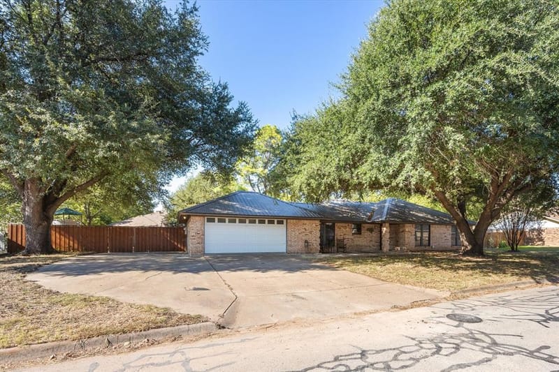 111 Wheeler Street, Glen Rose TX 76043 - Photo 25